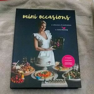 Nora Fleming Cookbook NWT
